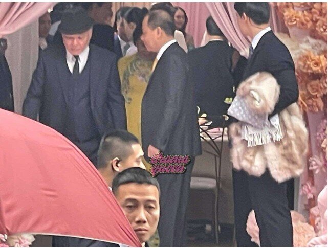 Tỷ phú Phạm Nhật Vượng lộ diện tại lễ ăn hỏi của con trai và Á hậu Phương Nhi