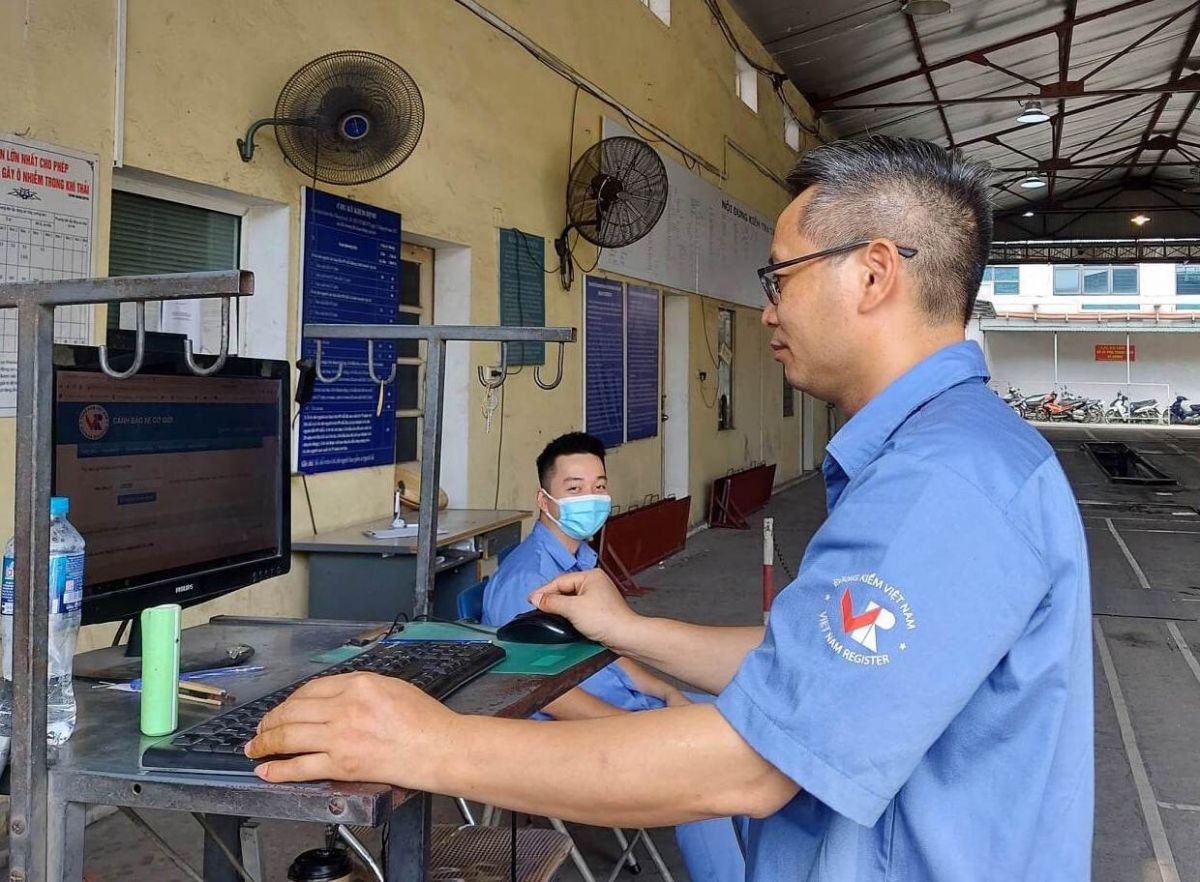 Xe dính lỗi phạt nguội, vì sao đến lần đăng kiểm thứ 3 sau 2 năm mới bị từ chối?