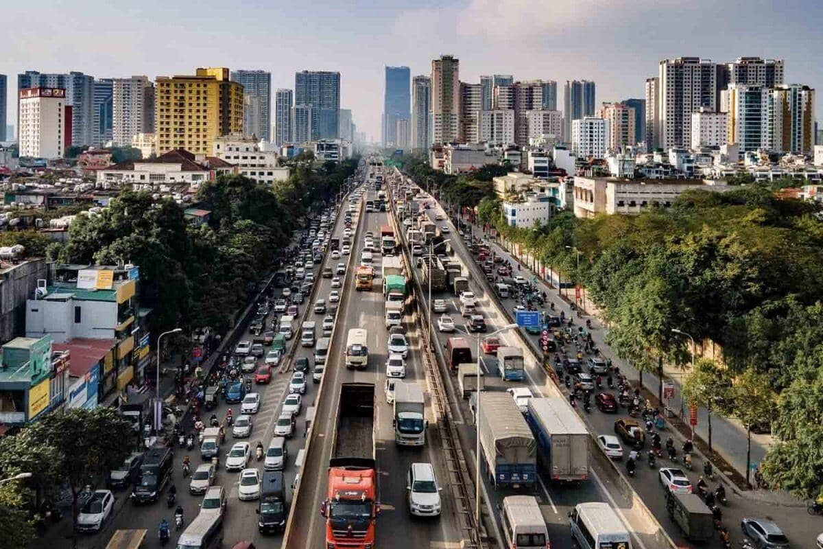 Hạn chế phương tiện cá nhân để cứu giao thông ở Hà Nội