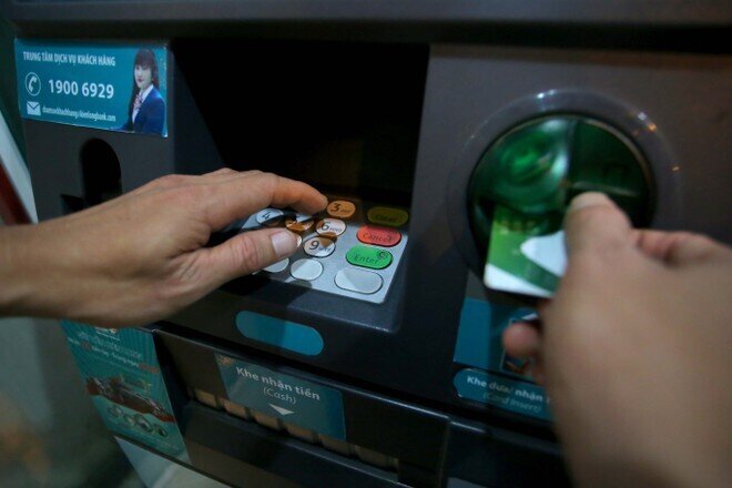 Từ 15/2/2025: Người dân bắt buộc phải dùng thẻ ATM ảo, thay vì bản cứng truyền thống?