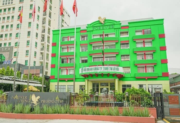 Công ty đa cấp chồng ca sĩ Đoàn Di Băng từng làm quản lý làm ăn ra sao?