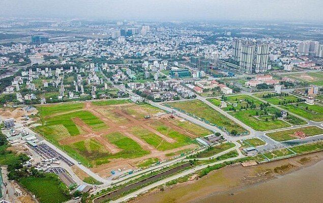 Hết thời "quân xanh, quân đỏ", đấu giá đất rồi bỏ cọc?