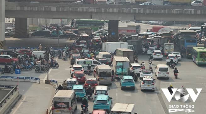“Điểm nóng“ ùn tắc ở Thanh Xuân vẫn chưa "hạ nhiệt" sau 3 ngày tổ chức lại