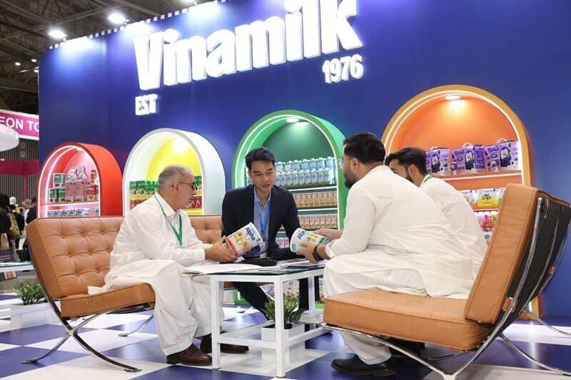 Vinamilk về đích 2024: Doanh thu nước ngoài tang trưởng cao nhất 5 năm, nội địa phục hồi, nhiều sản phẩm đột phá