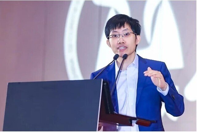 Vượt mặt ChatGPT, "thổi bay" 600 tỷ USD của Nvidia, DeepSeek tuyên bố: "Không làm những việc tầm thường"