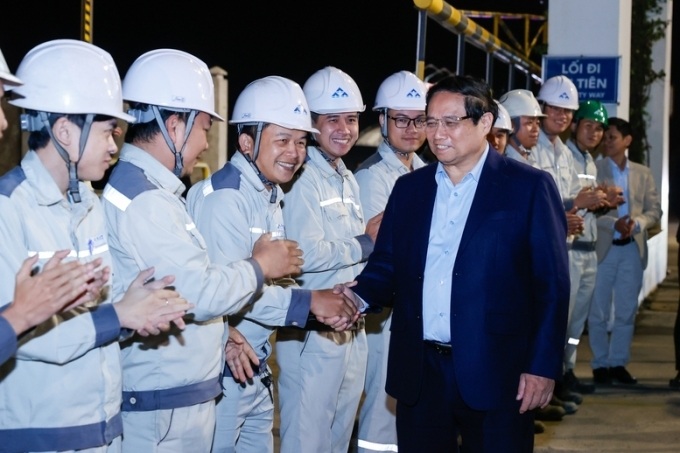Thủ tướng đề nghị Hòa Phát nghiên cứu sản xuất ray thép đường sắt tốc độ cao