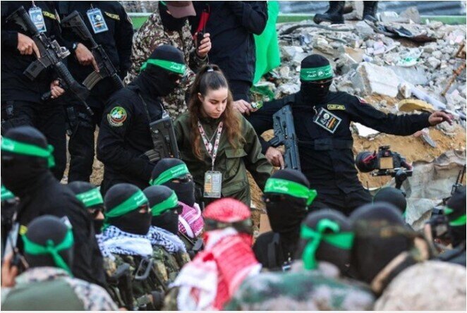Hamas tạm hoãn thả con tin, tố Israel phá vỡ lệnh ngừng bắn