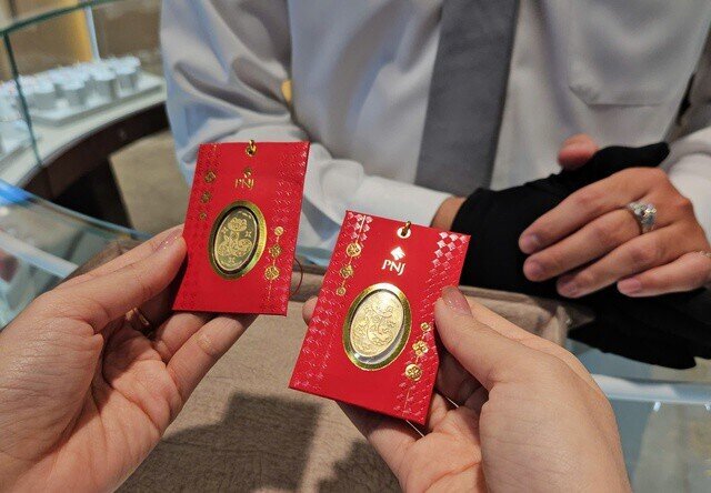 Cuối ngày 18-2, giá vàng miếng SJC, vàng nhẫn tăng vọt