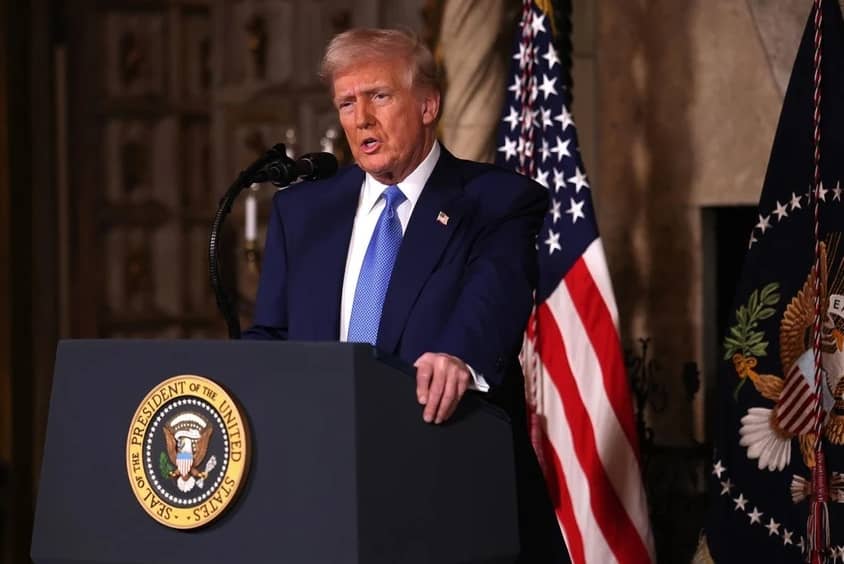Ông Trump: Ông Zelensky đáng lẽ không nên khơi mào cuộc chiến với Nga