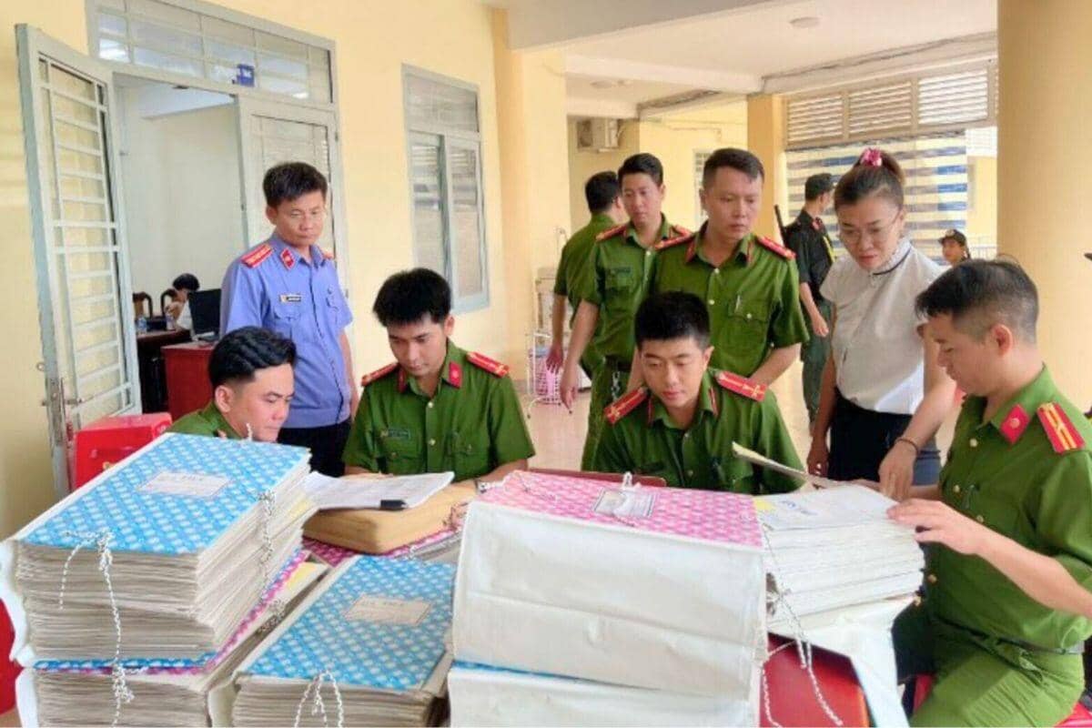 Sai phạm ở sân bay Long Thành: Hàng loạt cán bộ bị bắt, thu giữ hơn 10.000 hồ sơ