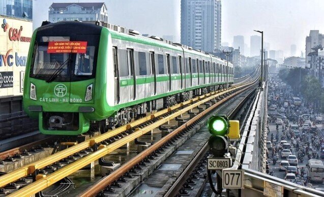 Đường sắt Cát Linh - Hà Đông gặp sự cố, nhiều hành khách bất ngờ