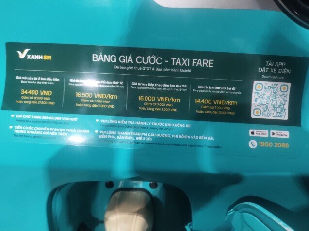 Dừng chạy Xanh SM bằng VinFast VF 8, công ty của tỷ phú Phạm Nhật Vượng bất ngờ bổ sung dịch vụ taxi mới, giá 16.500 đồng/km