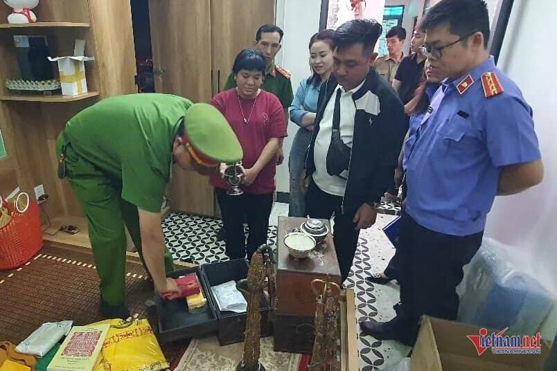 Khởi tố vợ chồng lừa đảo “tu tập thành tiên” chiếm đoạt hơn 80 tỷ đồng