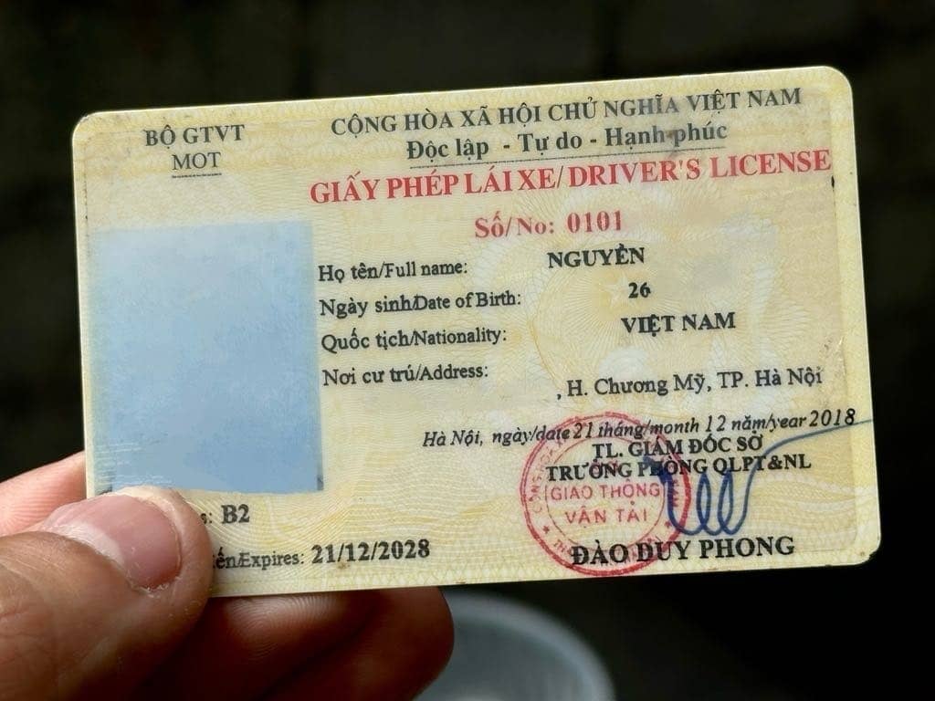Giấy phép lái xe đổi sang màu hồng, thêm mã QR code
