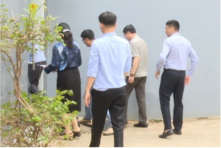 Kết quả kiểm tra: Trụ sở công ty sản xuất kẹo rau củ Kera không có vườn rau nào