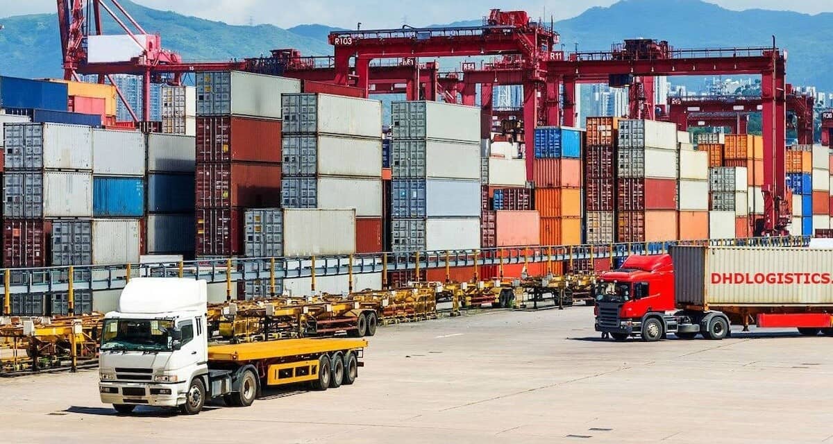 Thủ tướng yêu cầu cân bằng thương mại với các đối tác lớn