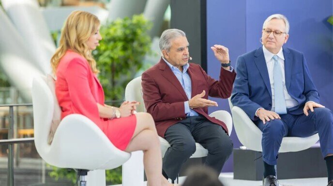 Chuyên gia tiết lộ ông Trump có thể sẵn sàng ký một ‘thỏa thuận thương mại lớn’ với Trung Quốc