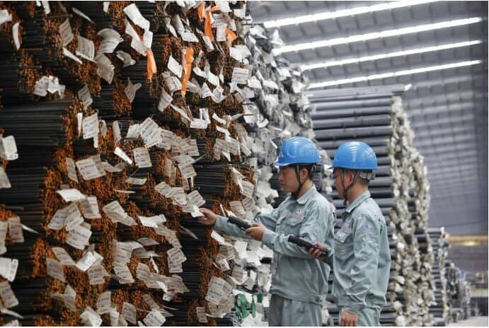 Chính phủ đẩy mạnh đầu tư công, các nhóm ngành nào hưởng lợi?