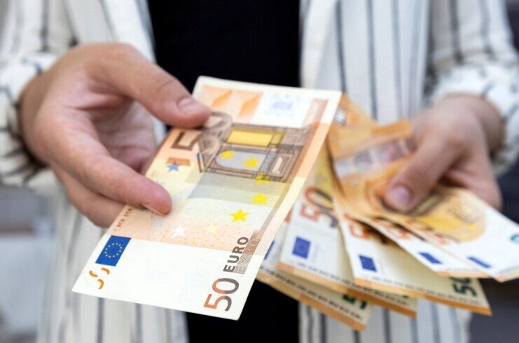 Giá euro lên cao nhất 5 tháng
