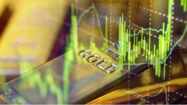 Kênh chứng khoán có bị vàng lấn át?