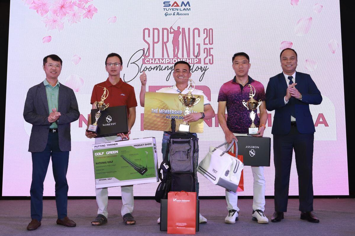 Golfer Lưu Ngọc Sáng vô địch giải SAM Tuyen Lam Spring Championship 2025 - Blooming Glory