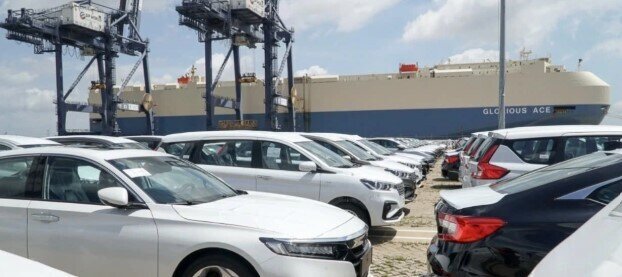 Bộ Tài chính tính giảm thuế nhập khẩu ưu đãi ôtô, khí LNG