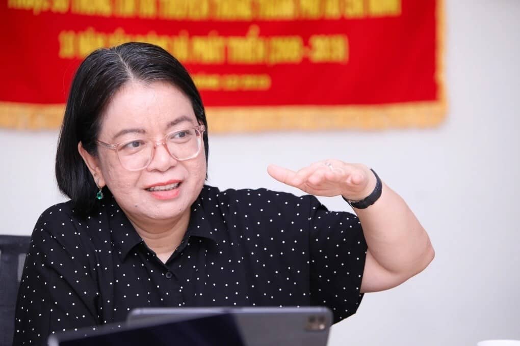 'Người sống, dữ liệu phải sống'