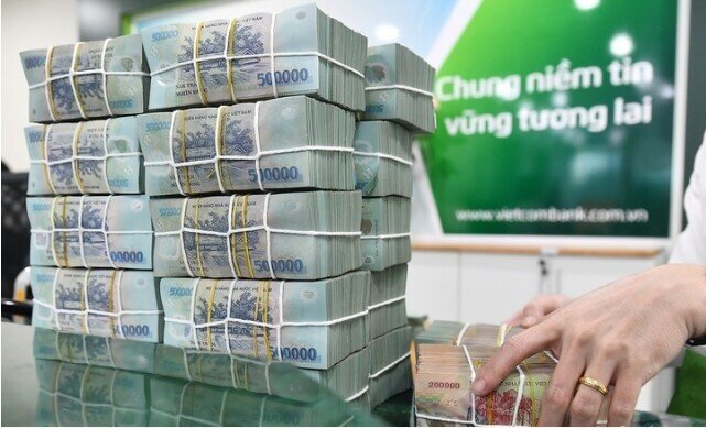 Lợi nhuận tăng trưởng hai con số, ngân hàng vẫn đối diện với nhiều thách thức