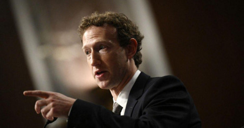 Câu lạc bộ 100 tỷ USD: Ai đang nắm giữ khối tài sản khổng lồ này?