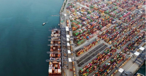 Thương chiến toàn cầu: Thế giới đối mặt với “cú sốc kép” từ Mỹ và Trung Quốc