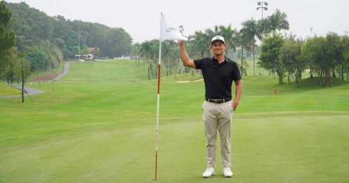 Trương Chí Quân ghi điểm Eagle ấn tượng trong ngày khai màn giải Trang An Classic