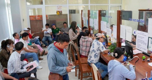 Hồ sơ đất đai tăng đột biến trước thông tin sáp nhập tỉnh