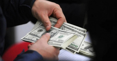 UOB dự báo tỷ giá sẽ vượt 27.000 đồng/USD