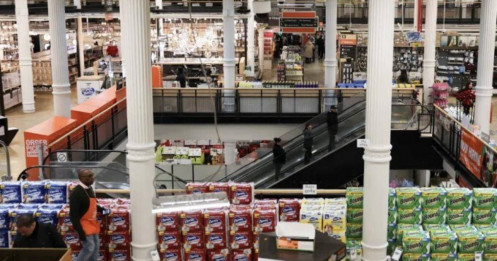 Người Mỹ tích trữ hàng hóa, mua đồ Giáng sinh sớm