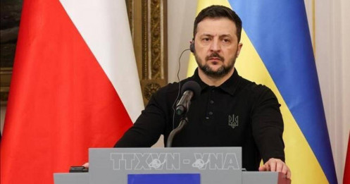 Tổng thống Ukraine sẵn sàng đàm phán ngừng bắn vô điều kiện với Nga