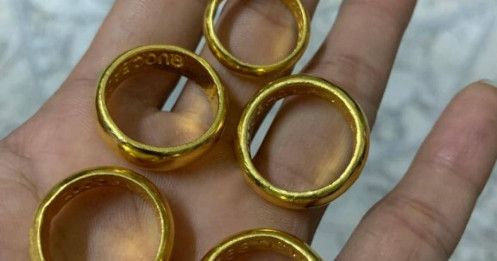 Tôi âm thầm mua vàng lúc 93 triệu rồi 'mặc kệ thiên hạ'