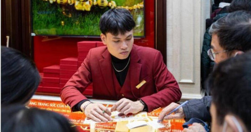 Lãi đậm sau hơn 1 tháng mua vàng, nhiều người chốt lời