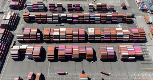 Báo Economist: Mỹ chỉ cách một cú sốc kinh tế lớn vài tuần nữa