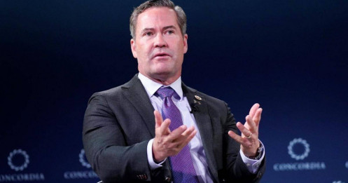 Trump "sa thải" cố vấn an ninh.