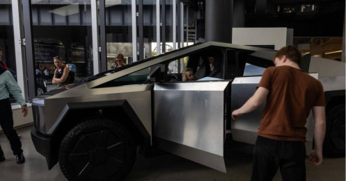 Hội đồng quản trị Tesla đang tìm CEO mới, đế chế 800 tỷ USD sắp tuột khỏi tay Elon Musk?