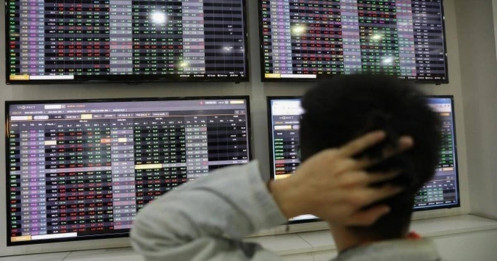 Tìm hướng “vượt sóng”