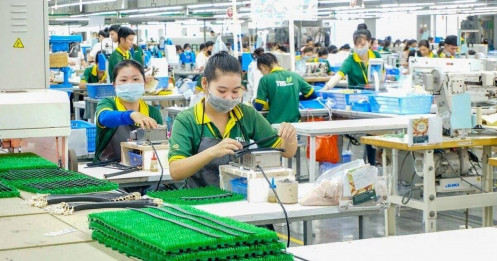 PMI Việt Nam tháng 4 lao dốc về đáy gần 2 năm: Sản xuất đối mặt sóng gió từ cú sốc thuế quan