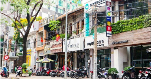 Chủ nhà chấp nhận ‘xuống nước’, mặt bằng nhà phố sắp hết cảnh treo biển cả năm đợi khách?