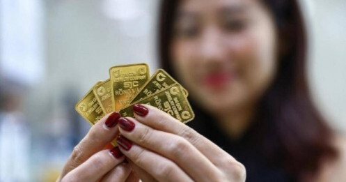 Giá vàng miếng tiến sát mốc 123 triệu đồng một lượng