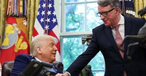 Giá Bitcoin vượt 100.000 USD khi ông Trump hé lộ thỏa thuận với Anh