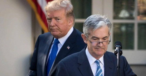 Fed "đi trên dây": Cân bằng lạm phát, tăng trưởng giữa "lằn ranh" chính trị.