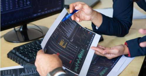 Thị trường chứng khoán cần thêm các thông tin tích cực