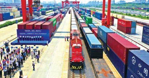 Trung Quốc đẩy mạnh liên kết thương mại khu vực: Chiến lược tái định hình chuỗi cung ứng và thị trường tiêu thụ