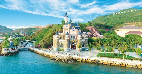 Cổ phiếu Vinpearl 'cháy hàng' ngày đầu lên sàn, vốn hóa gần 6 tỷ USD