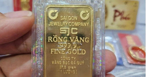 Giá vàng miếng SJC có thể giảm về 100 triệu đồng/lượng?